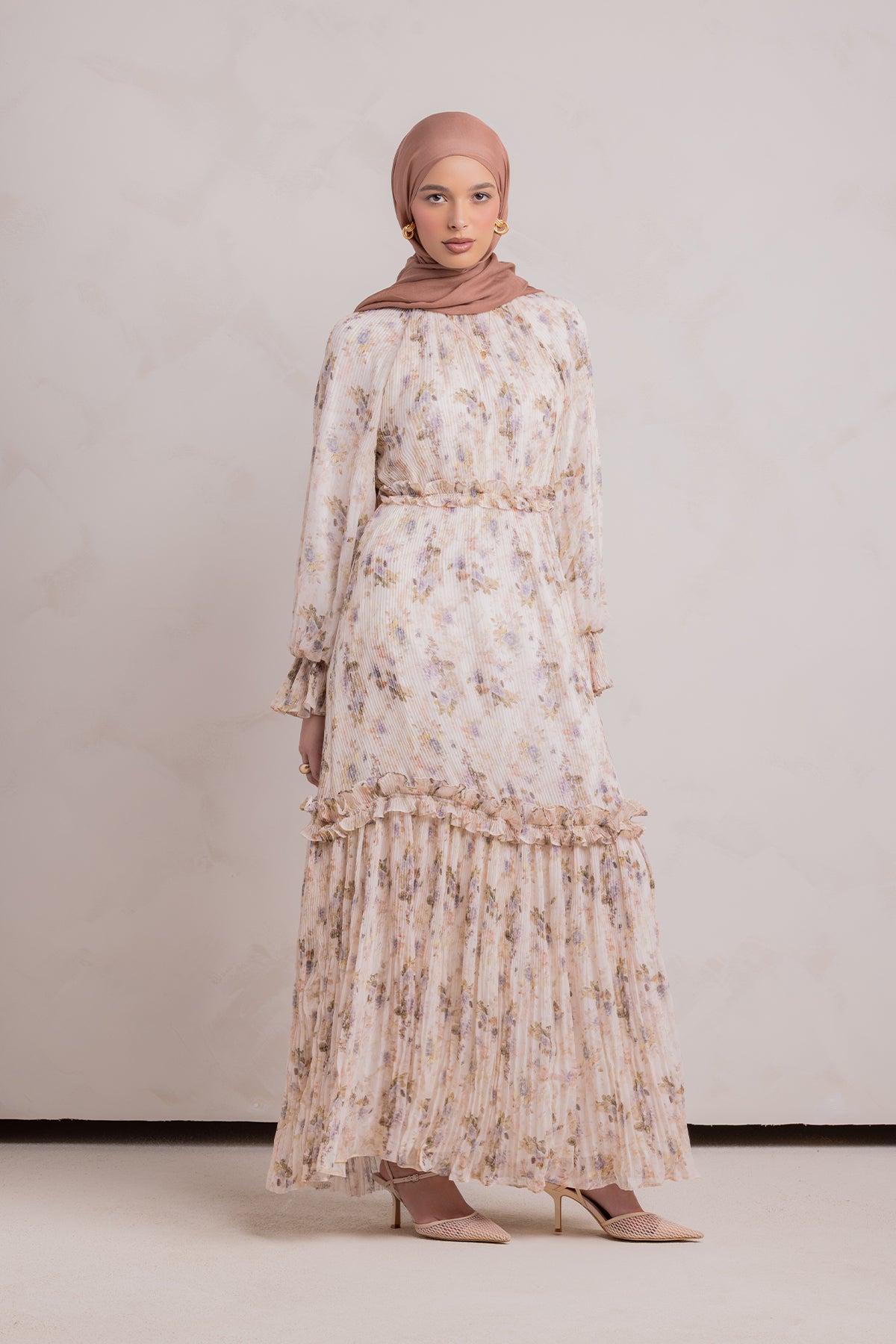 Aiza Pleated Floral Maxi Dress- Fairy