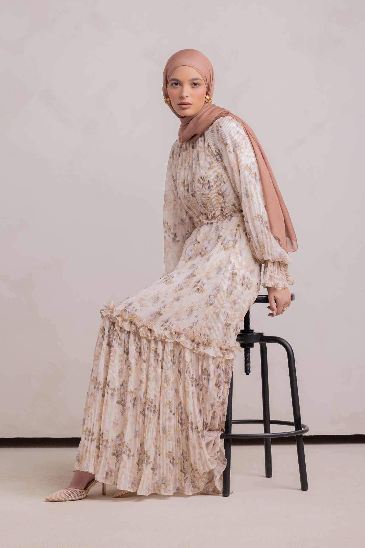Aiza Pleated Floral Maxi Dress- Fairy