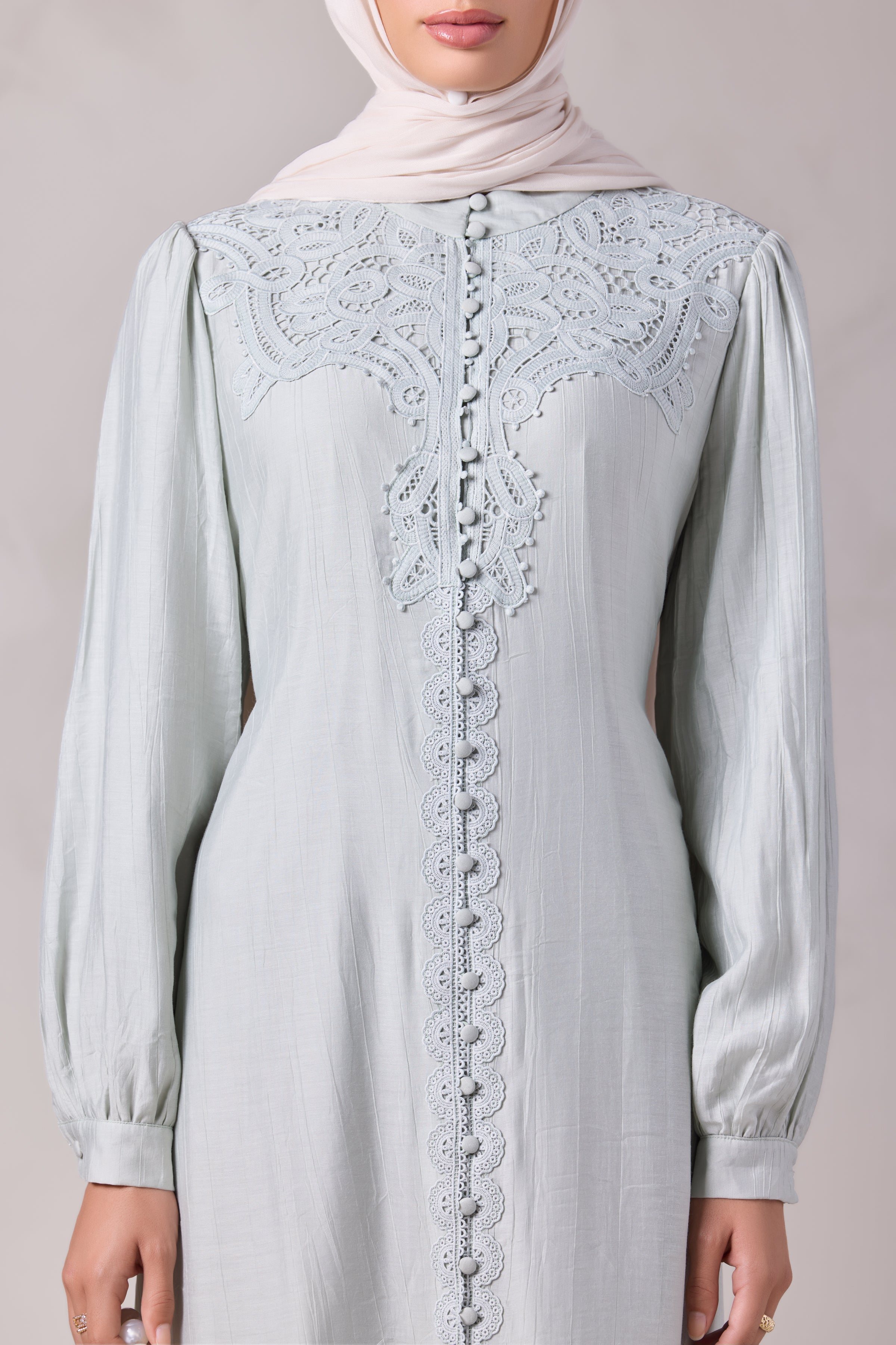 Aleena Lace Maxi Dress - Nasmet El Arz