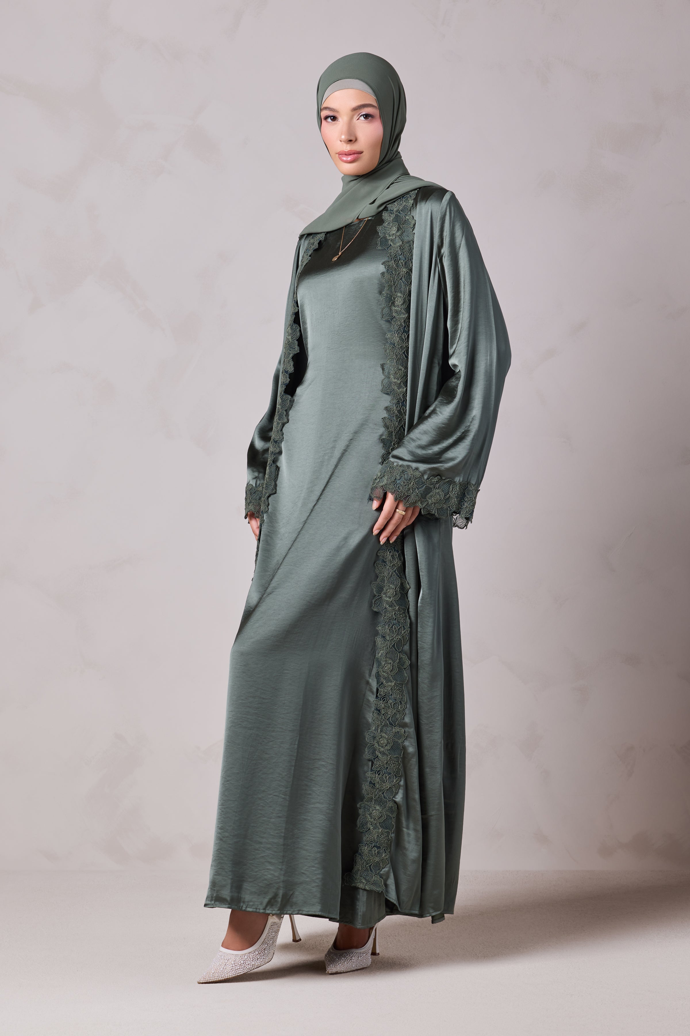 Amani Lace Trim Abaya & Hijab Set - Zaytoon
