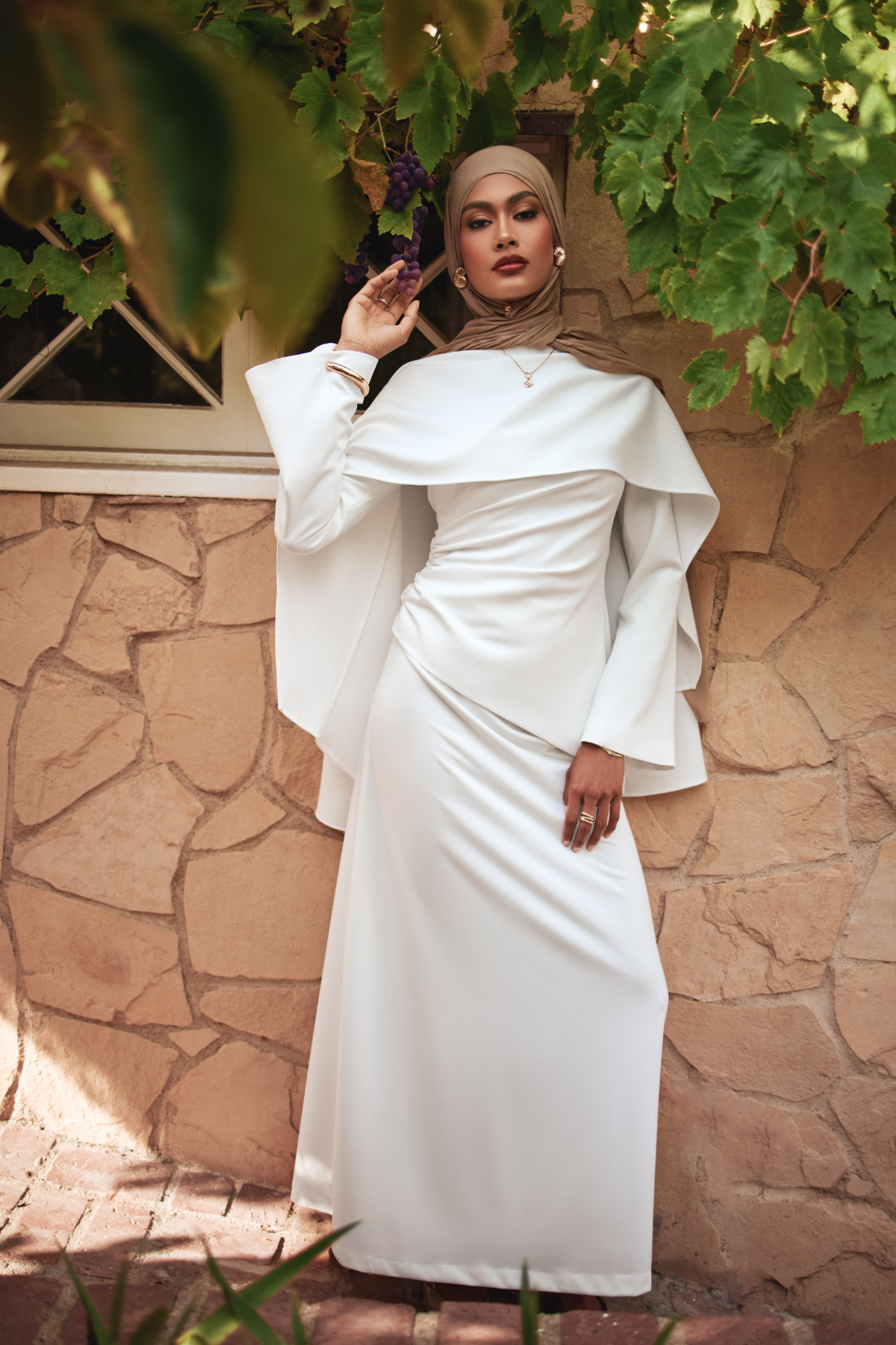 Meyah Synched Cape Top - Off White