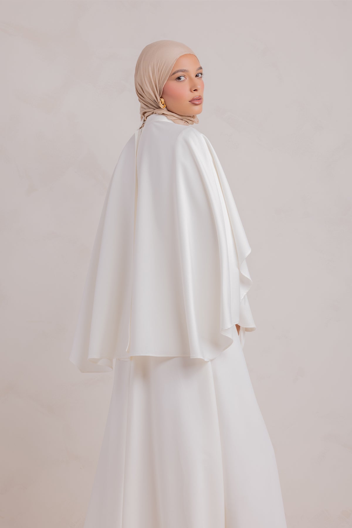 Ari Cape Maxi Gown - Off White - 10