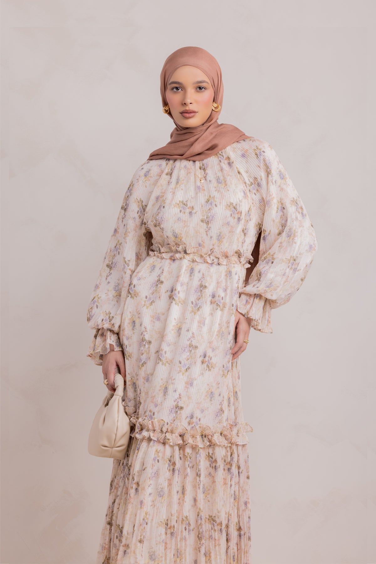 Aiza Pleated Floral Maxi Dress- Fairy