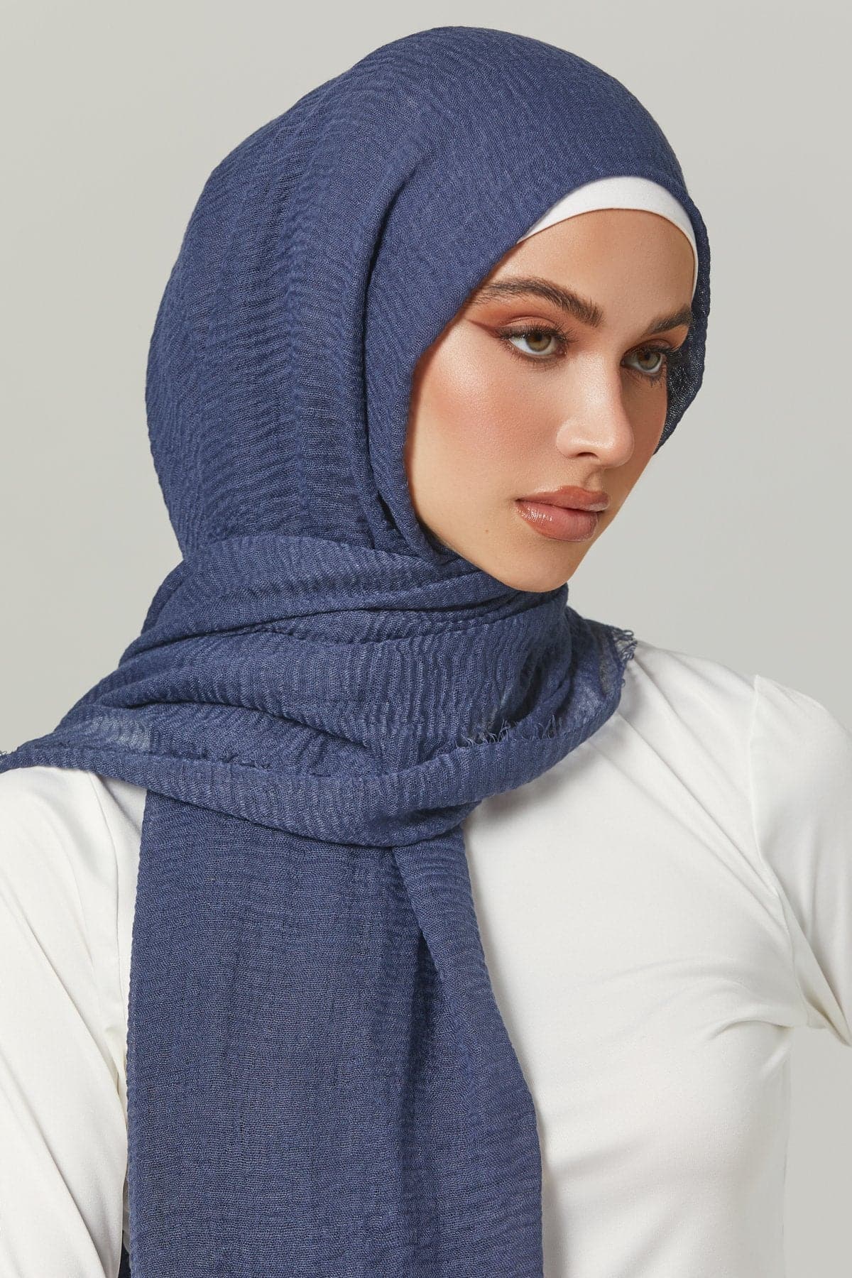 Everyday Cotton Crinkle Hijab- Leadership - Zahraa The Label