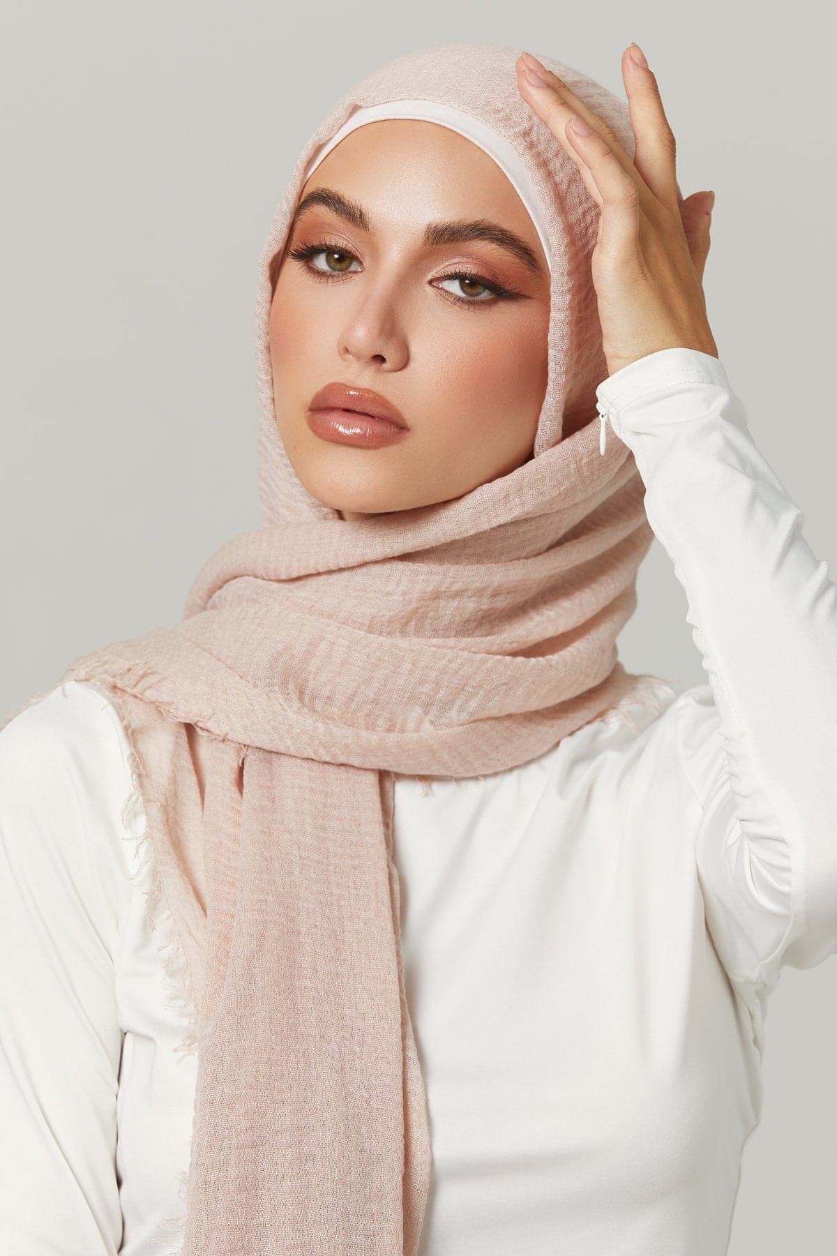 Hijab Magnet Pins - Modest Nude – Zahraa The Label